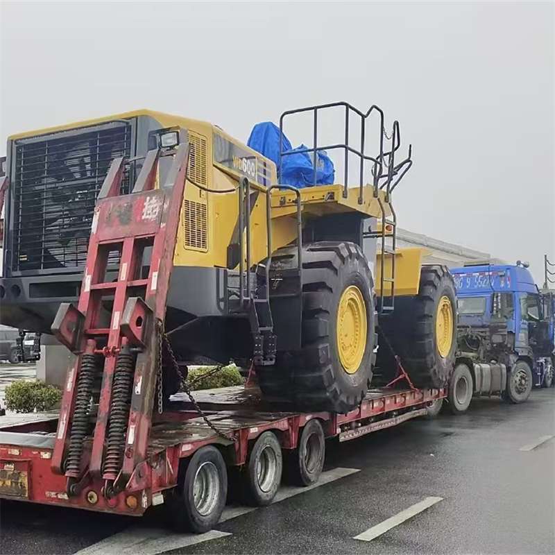赤坎区吐鲁番物流：专线快运开启货运新篇
