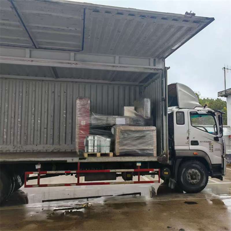 赤坎区康马县：物流专线的高效货运之旅
